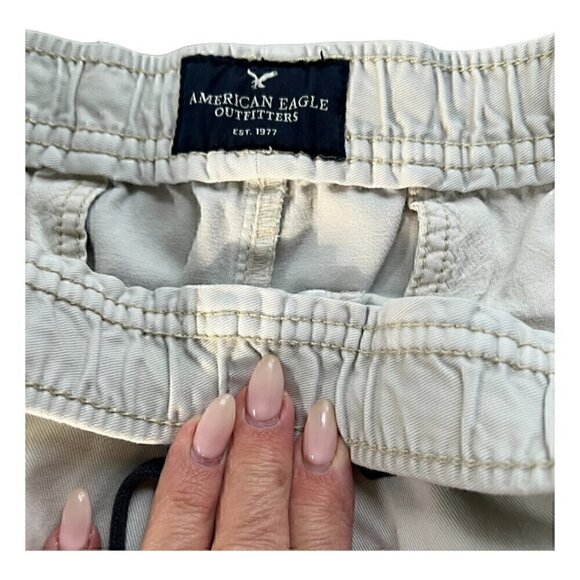 American Eagle Outfitters Light Khaki Joggers Size Large - Picture 5 of 11